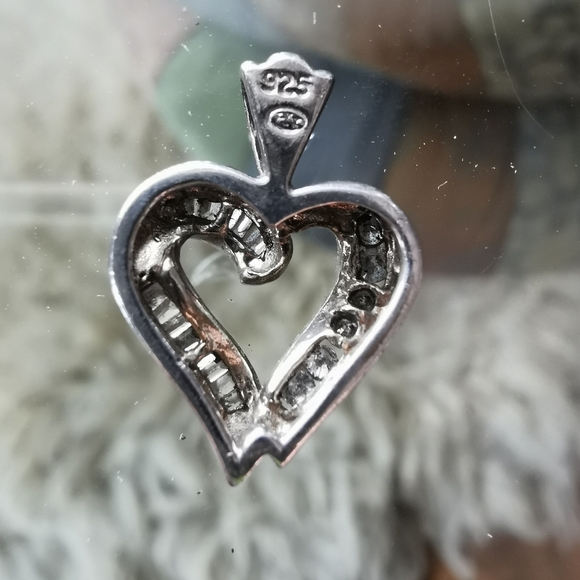 🤍 925 Heart Pendant - Picture 4 of 4